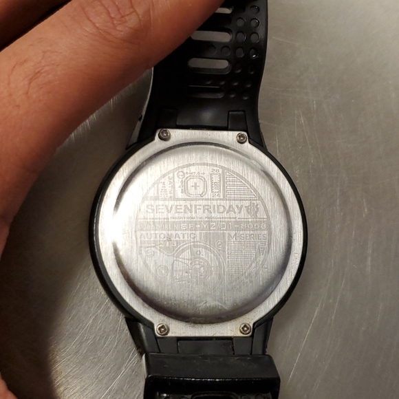 Wrist watch - Picture 3 of 3